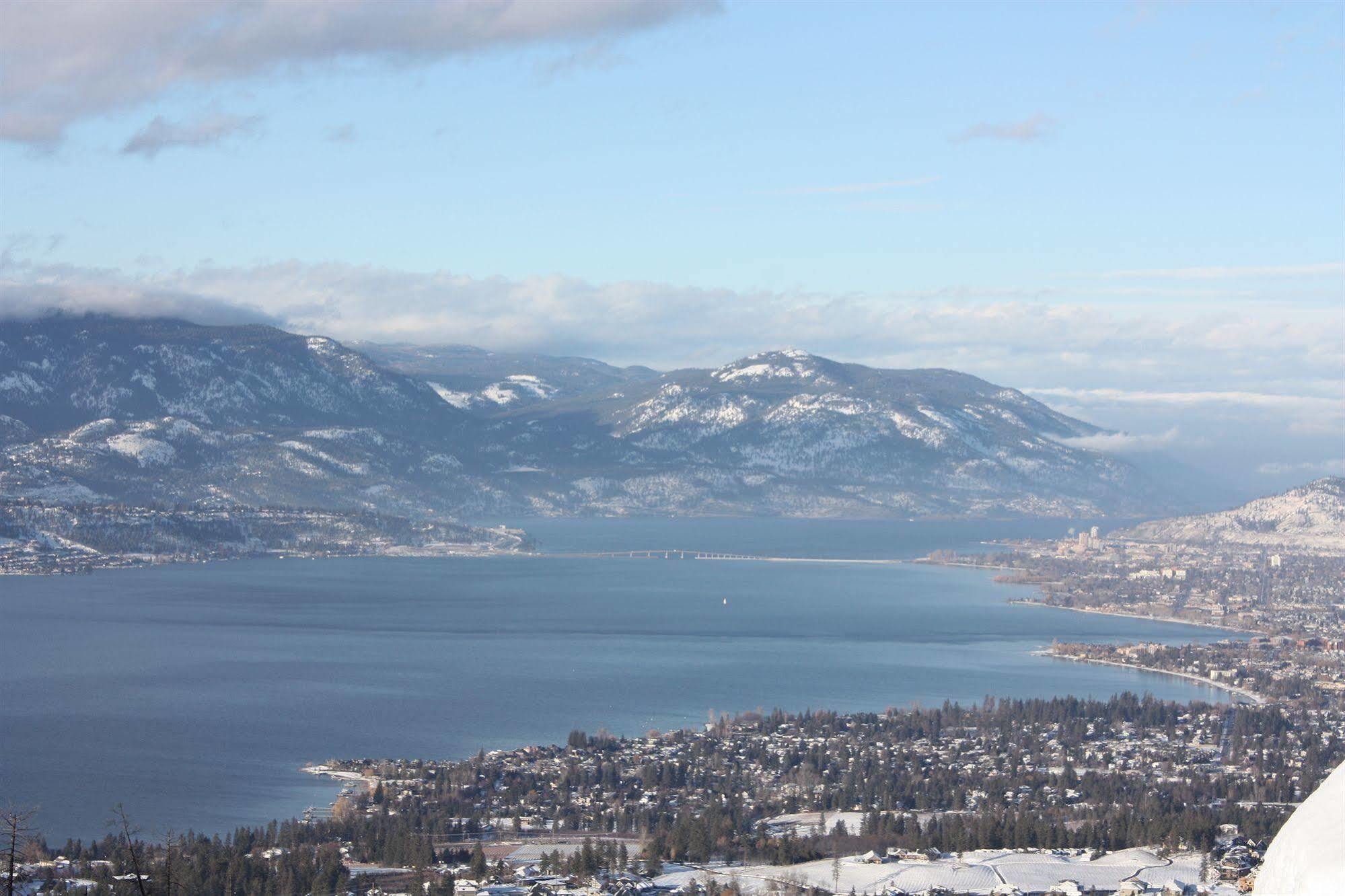A Okanagan Lakeview Inn Kelowna Exterior foto